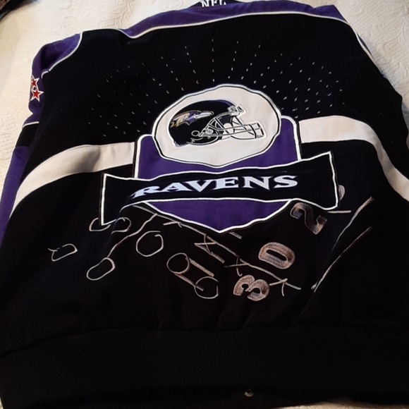 Jacket - Picture 3 of 4